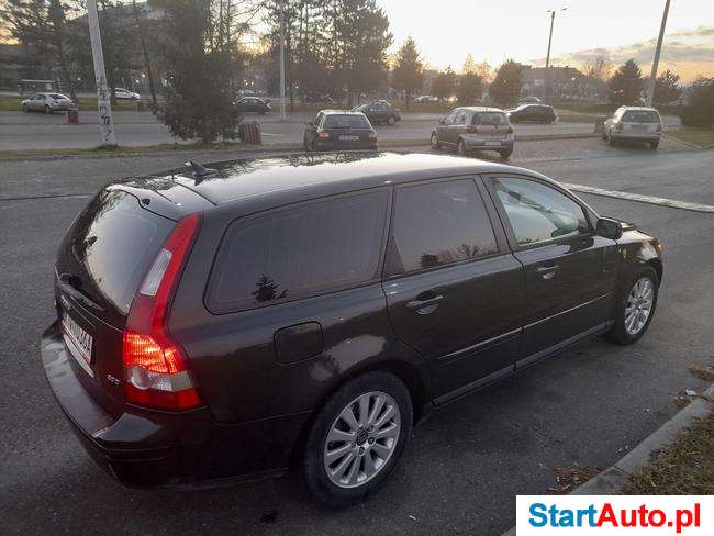 Volvo V50
