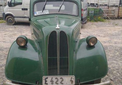 c6e7b9_ford-popular-1953r-piekny-zabytkowy-samochod-ford-zabyte-zdjecia