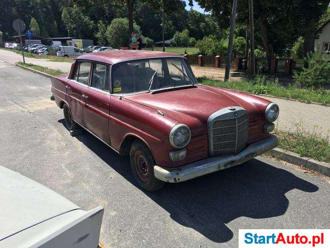 Mercedes-Benz W110 auto klasyk oldtimer