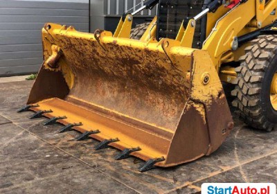 caterpillar-428-f2-koparko-ladowarka-2017-warszawa-531992067