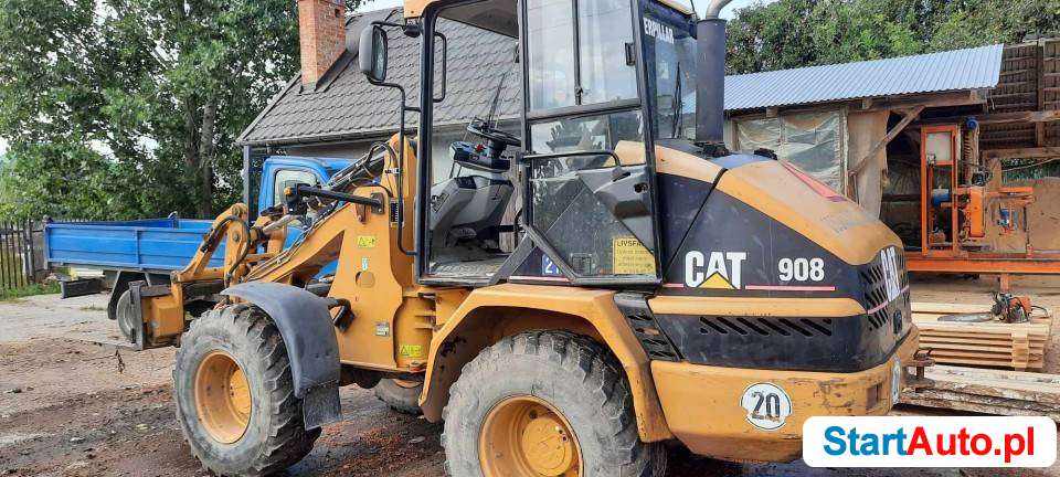 Caterpillar 908 ładowarka