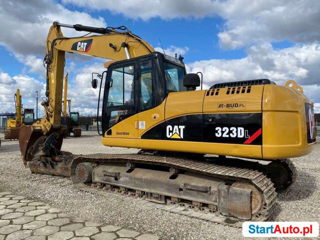 Caterpillar / CAT 323 DL / 2009 / 2 łyżki