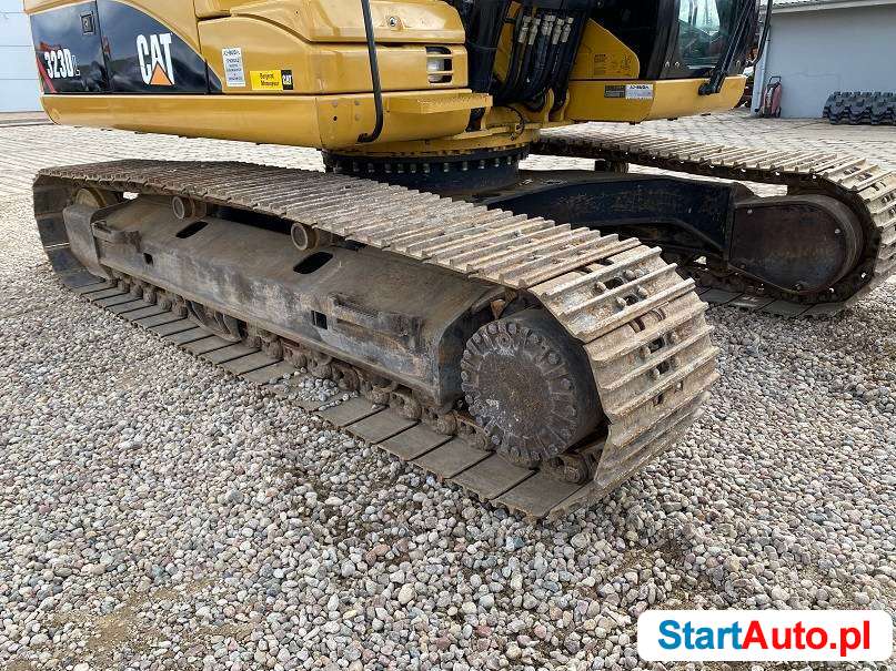 Caterpillar / CAT 323 DL / 2009 / 2 łyżki