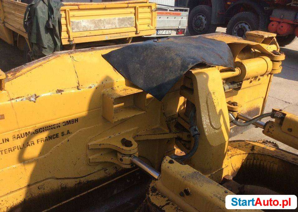 CATERPILLAR Cat D6N spycharka gąsienicowa
