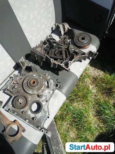 Chłodnica Deutz 1011 f3l pompa oleju obudowa koła rozrżądu