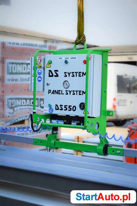 CHWYTAK PRÓŻNIOWY do paneli warstwowych DS550 – DS System