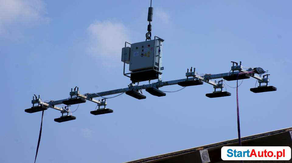 Chwytak próżniowy do płyt warstwowych i ściennych XR500