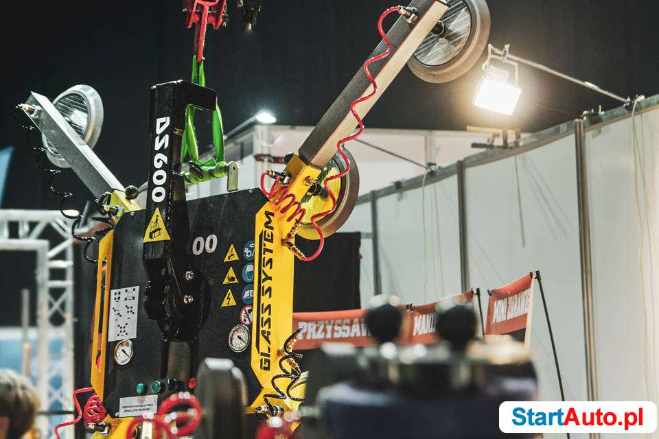 CHWYTAK PRZYSSAWKA do montażu okien HST – DS 600 – DS System