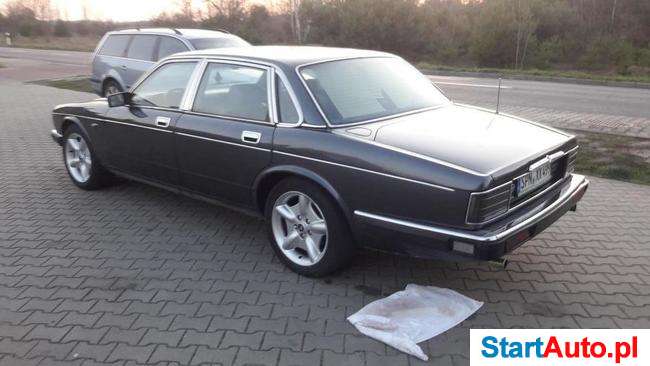 Jaguar XJ