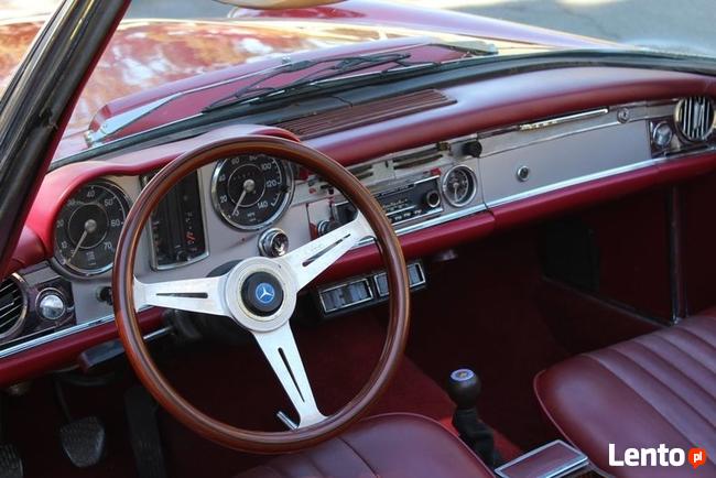 rok 1965 Mercedes-Benz SL230 Pagoda Cabrio