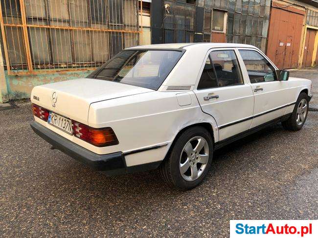 Mercedes-Benz 190