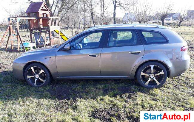 Alfa Romeo 159