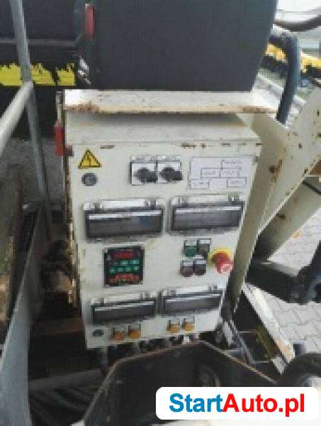 Demag DS. 150 rozściełacz asfaltu kołowy
