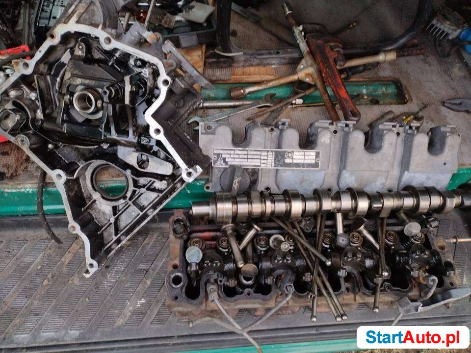 Deutz F4L 1011F głowica pompy obudowa sprzęgła inne