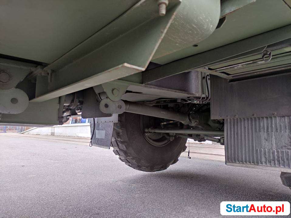 Dźwig Liebherr bardzo dobry stan