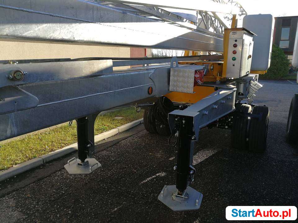 Dźwig żuraw mobilny 80km/h – VICARIO OMV 350R ( 27m)