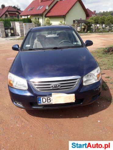 Kia spectra 2.0 automat