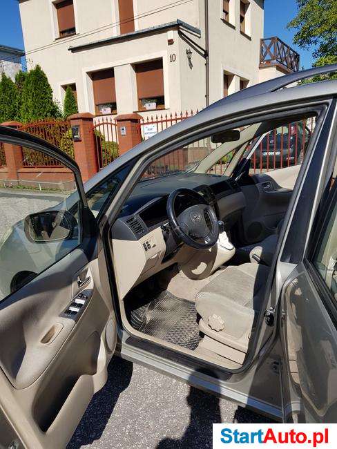 TOYOTA corolla verso