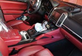 Samochód marki Porsche Cayenne II