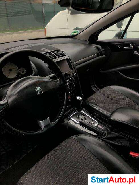 SW, Bogate wyposażenie