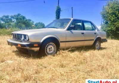 fb55c0_bmw-e30-318-ia-usa-zdjecia
