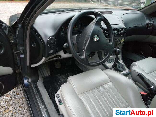 Alfa Romeo 166