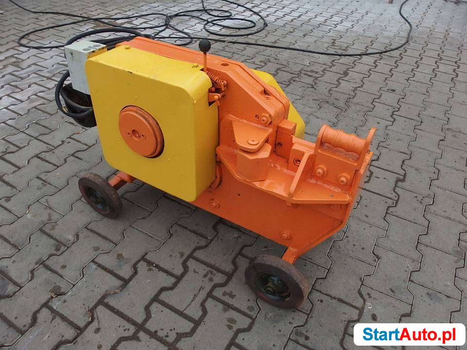 Gilotyna nożyce do drutu prętów stali FAMAZ NM4-40