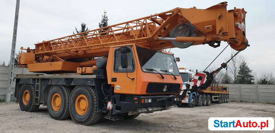 Grove GMK3050 Dźwig