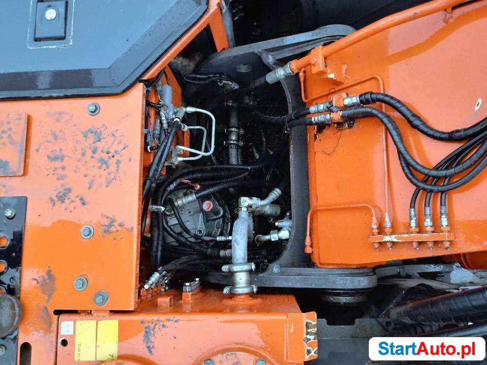 Hitachi *225* koparka gąsienicowa*