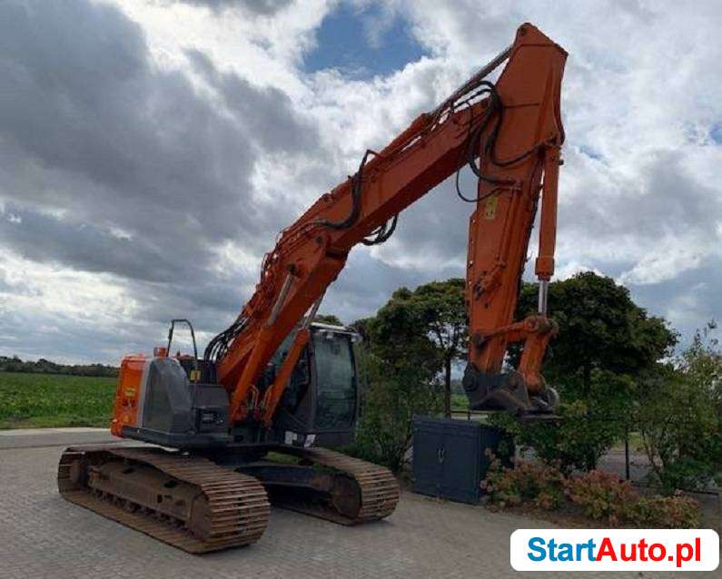 Hitachi ZX 225 US LC-3 rok 2010