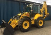 New Holland B115B CP Koparko-ładowarka centralna.