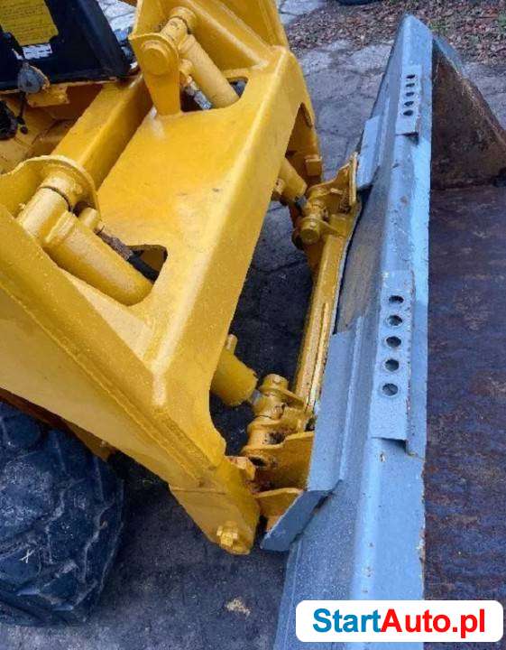 Hyundai HSL 811 miniładowarka kołowa