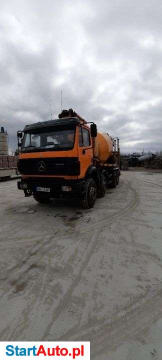 Mercedes-Benz 3234 8X4