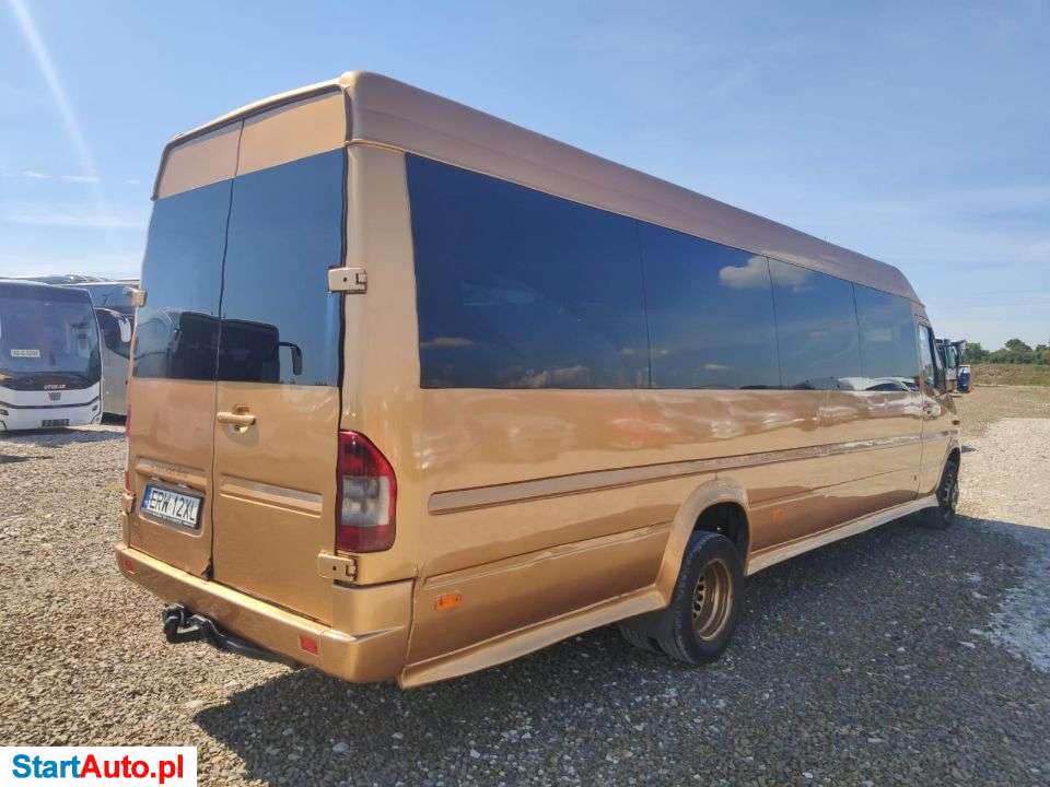 Mercedes-Benz Sprinter 413