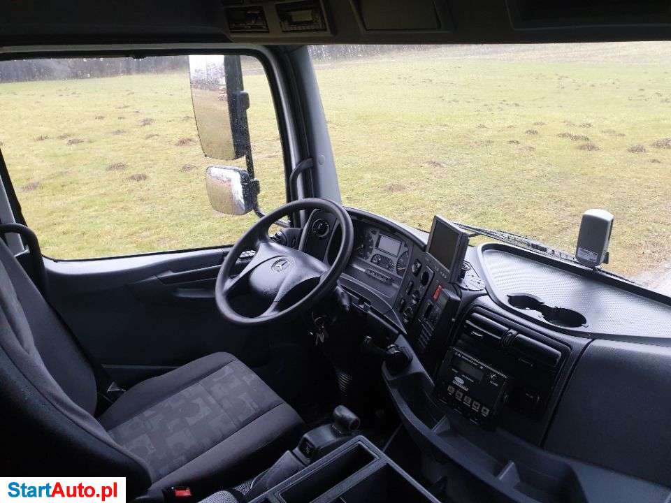 Mercedes-Benz MERCEDES AXOR 1824 2011 Rok CHŁODNIA IZOTERMA WINDA