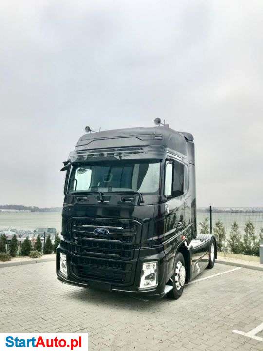 Ford F-Max Skóry Navi LED TV Alu ACC 2021