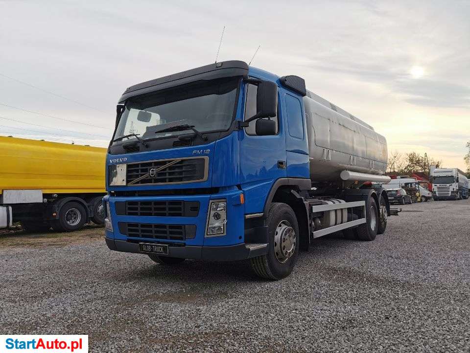 Volvo FM12.340 * Manual * 18,000L * 4 – Komory * Dromech