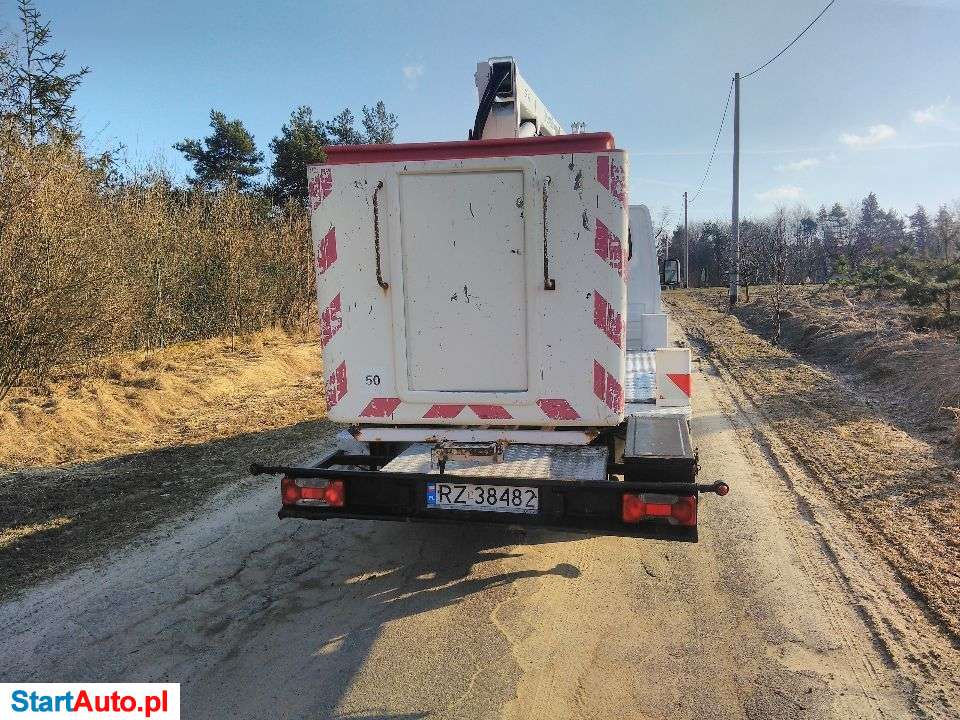 Mercedes-Benz Sprinter 313