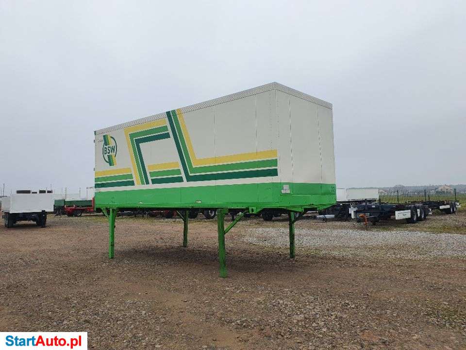 Schmitz IZOTERMA SCHMITZ BDF 7.15m Zamykana DRZWIAMI MOŻLIWOŚĆ TRANSPORT