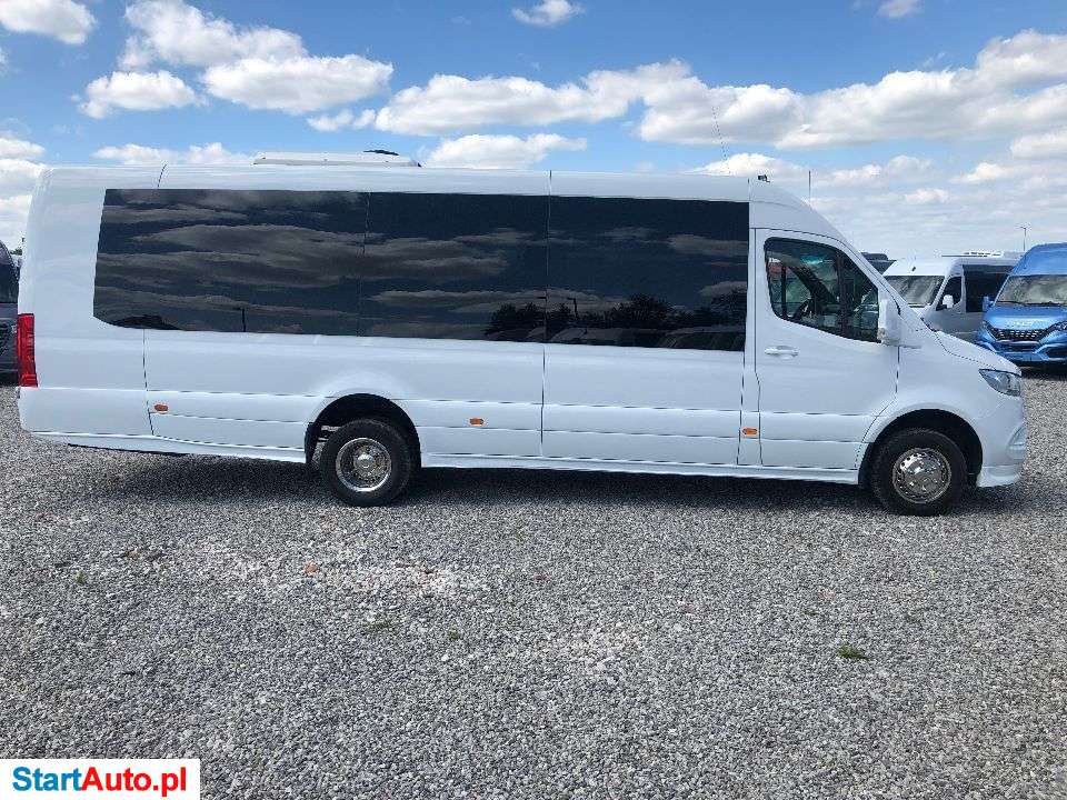 Mercedes-Benz Sprinter 519