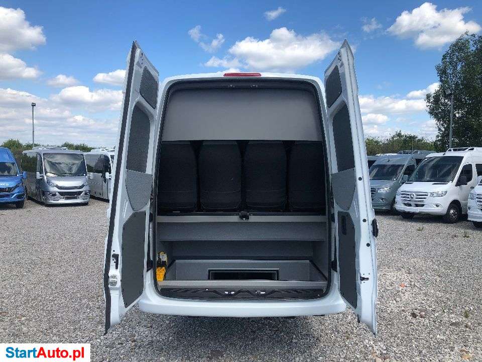 Mercedes-Benz Sprinter 519