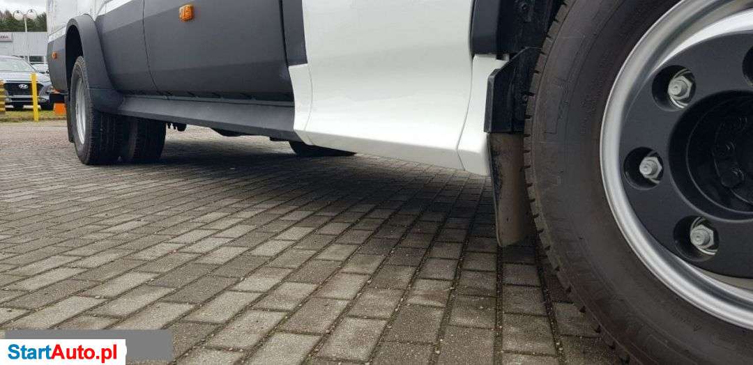 Iveco Daily 65C18HA8 V 22+1+1