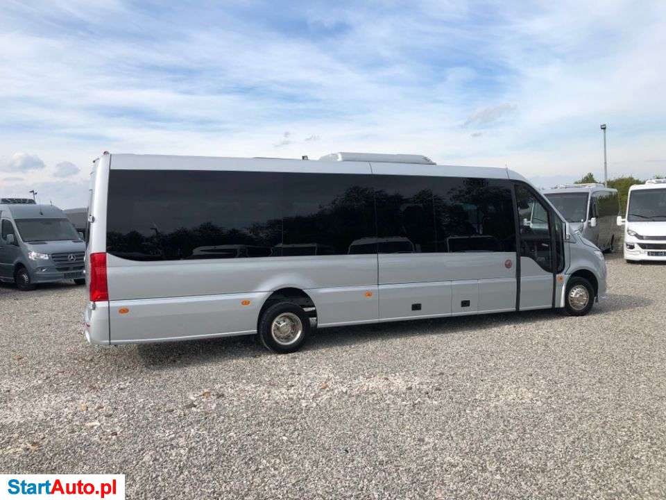 Mercedes-Benz Sprinter 519