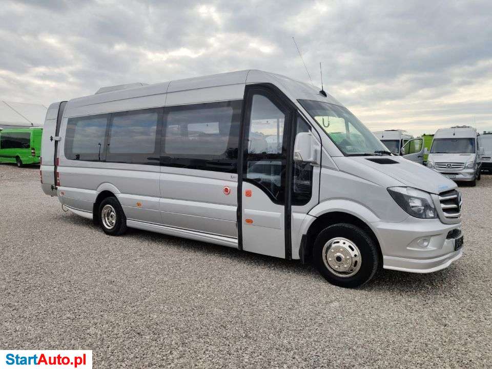 Mercedes-Benz Sprinter 519