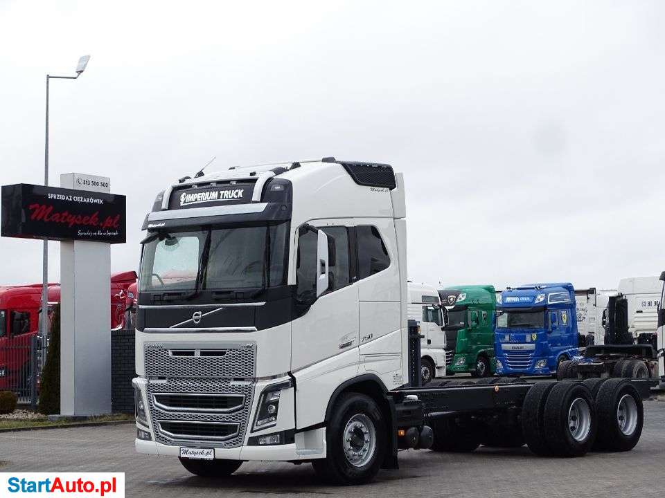 Volvo FH 16 / 750 / 6 X 4 / RAMA DO ZABUDOWY / RETARDER / NAJBOGATSZA OPCJA /