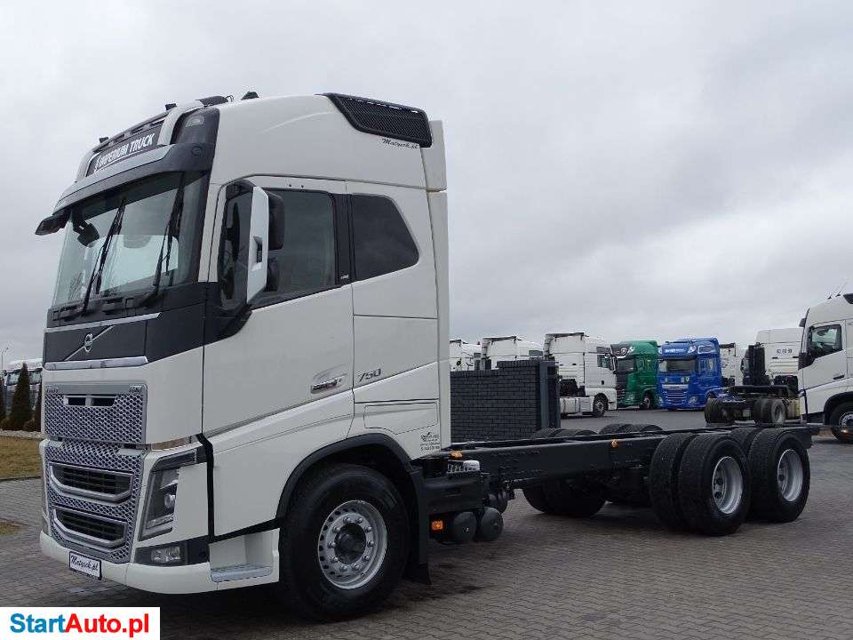Volvo FH 16 / 750 / 6 X 4 / RAMA DO ZABUDOWY / RETARDER / NAJBOGATSZA OPCJA /