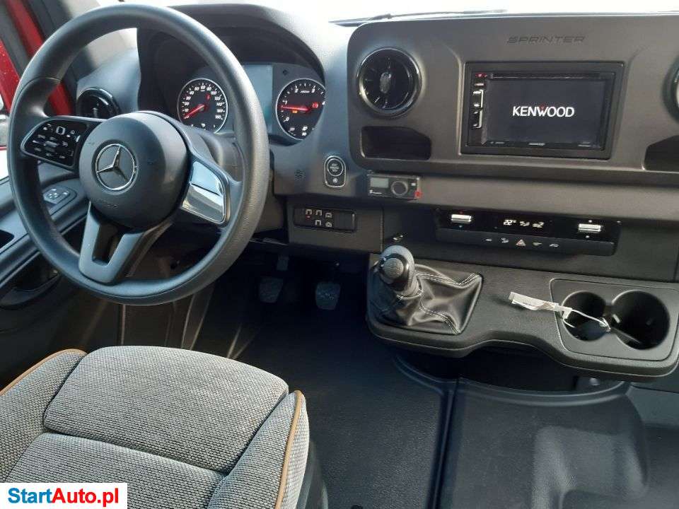 Mercedes-Benz Sprinter 519