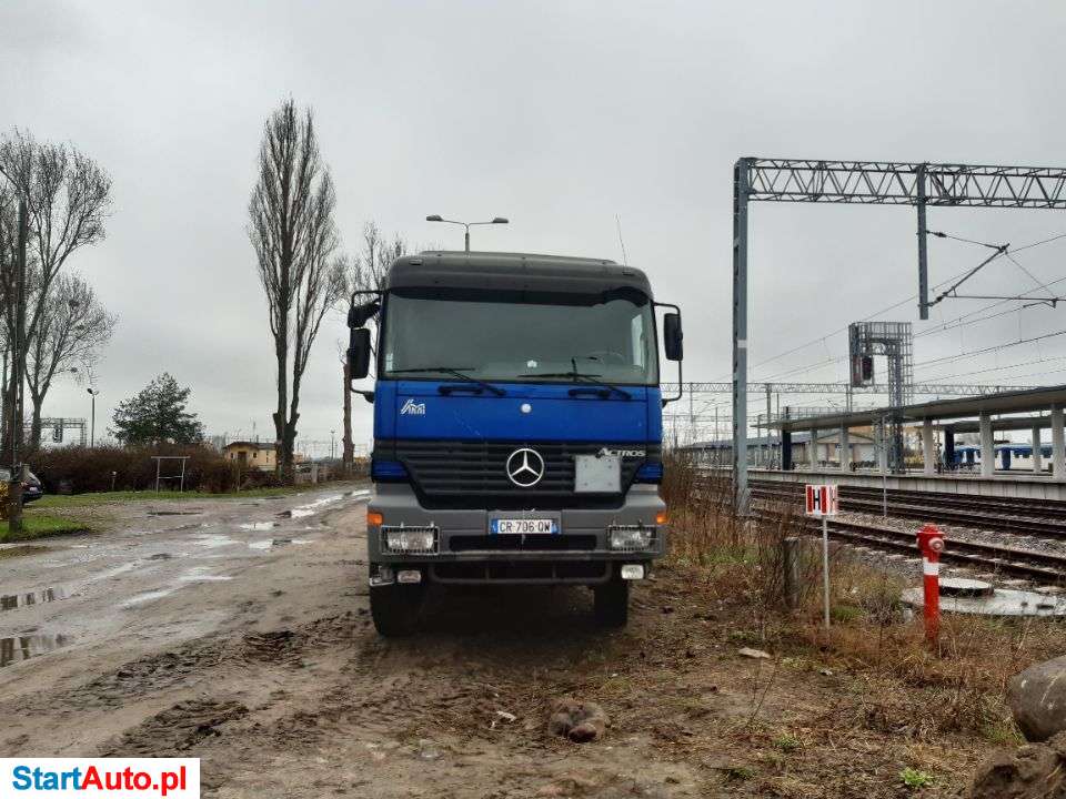 Mercedes-Benz Actros 4×4