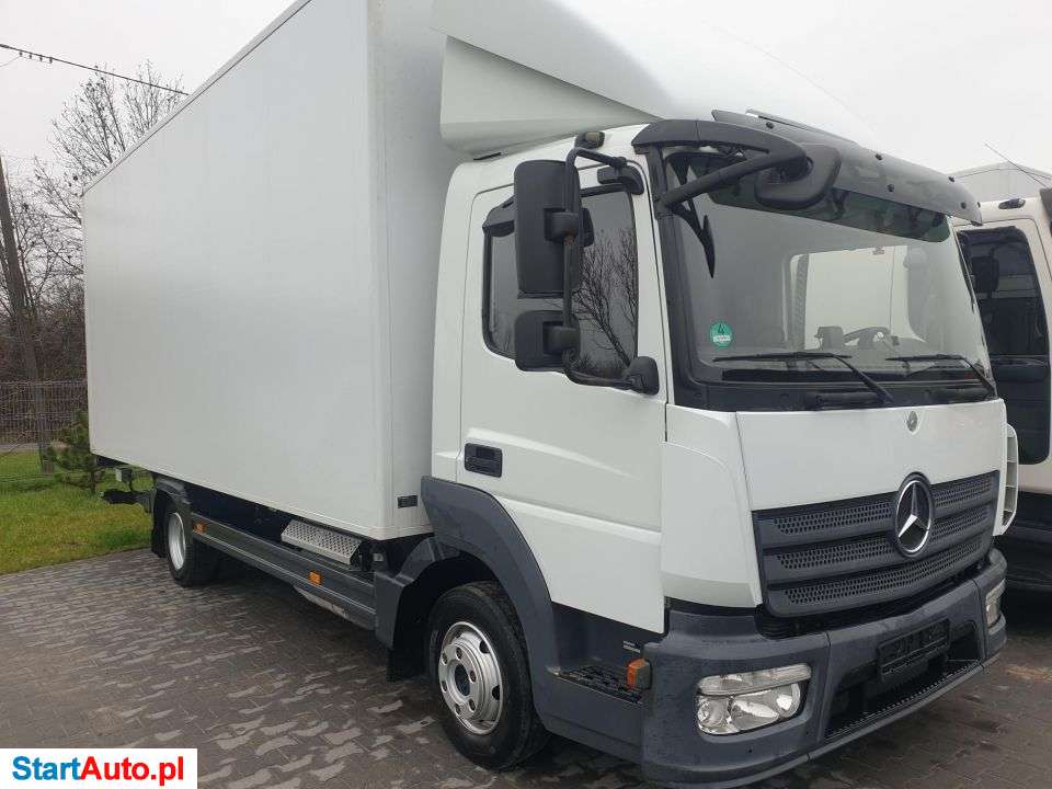 Mercedes-Benz Atego 818