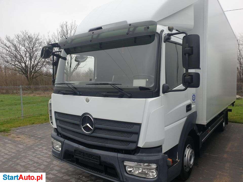 Mercedes-Benz Atego 818